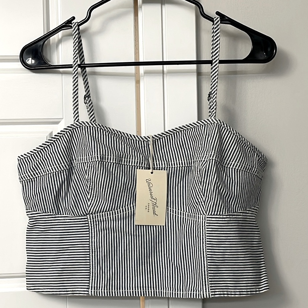 Universal Thread striped tank crop top size L